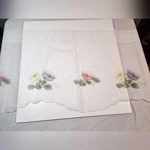 Kitchen Curtain Valance 20in. x 29in.